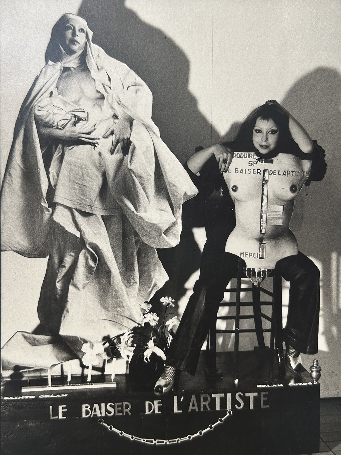 Fig. 1. ORLAN, Le Baiser de l’artiste, 1977