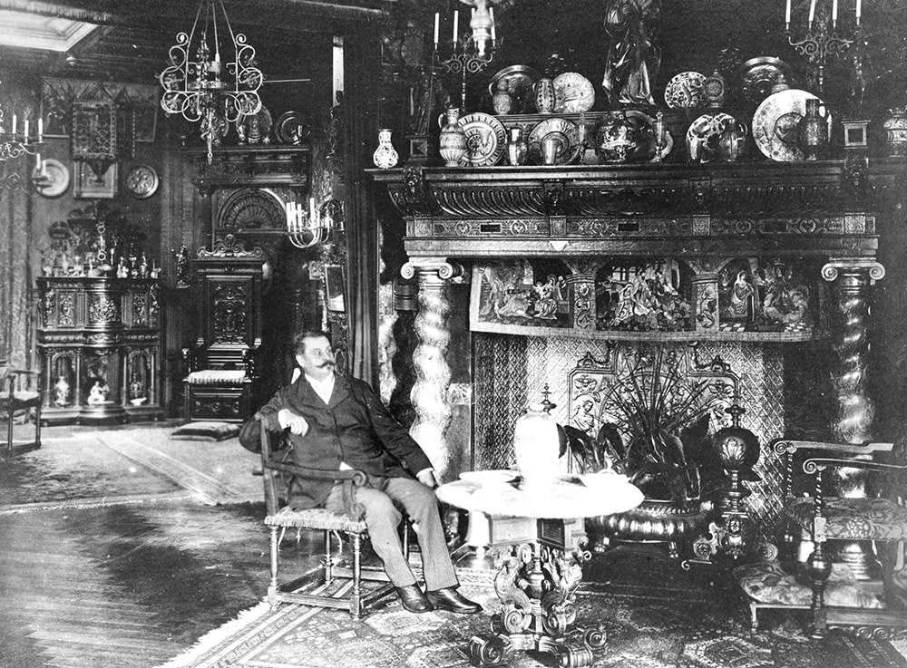Fig. 3 : Georges Spetz dans sa villa à Issenheim et ses collections d’art.